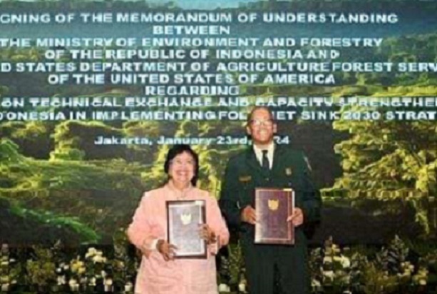 KLHKとUSFSがインドネシアの森林と土地利用管理に関する覚書に署名